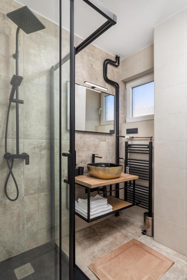 Aenei Delux Apartment ริเยกา ภายนอก รูปภาพ